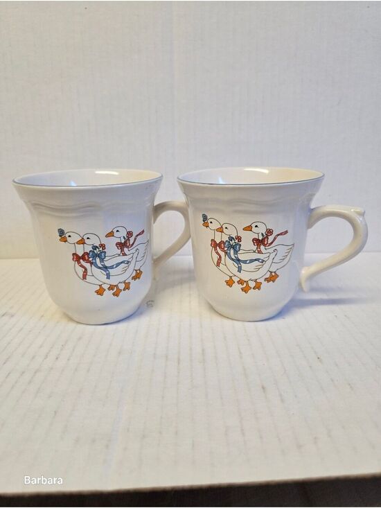 BrickOven Stoneware Other - BrickOven 80s Stoneware Set of 2 Ceramic Geese Mugs/Cups